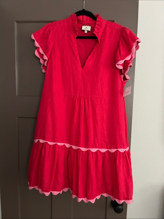 Tuckernuck Dresses & Skirts - Tuckernuck Hot Pink Scallop-Trim Tiered Dress